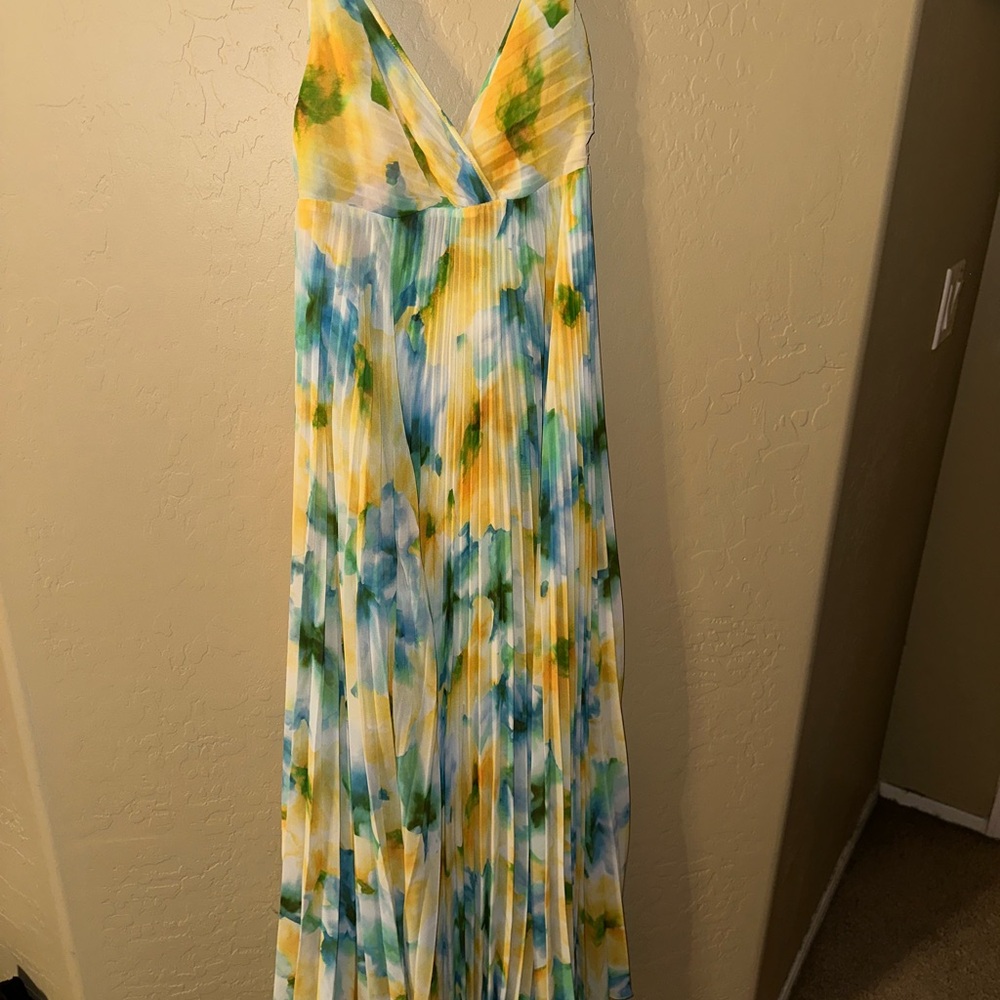 MISA Galeta Dress - Picture 2 of 4
